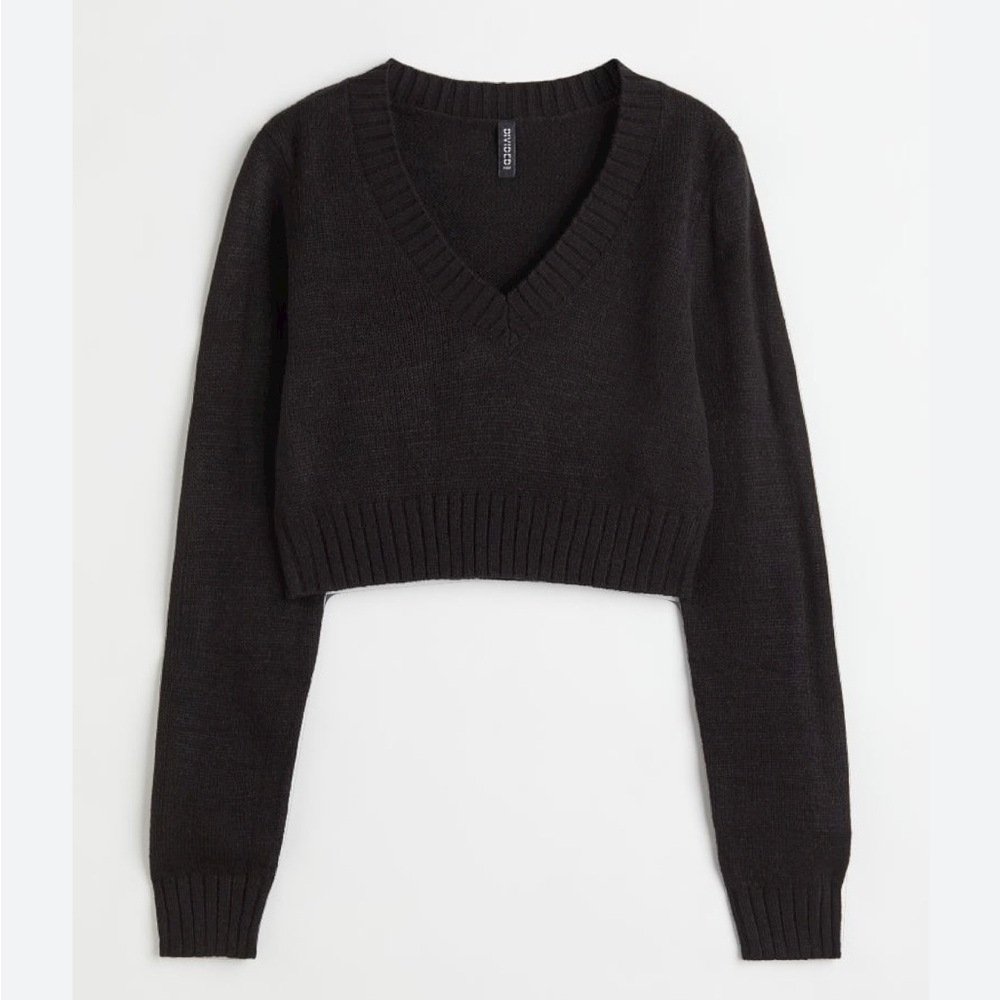 H&M black cropped sweater
